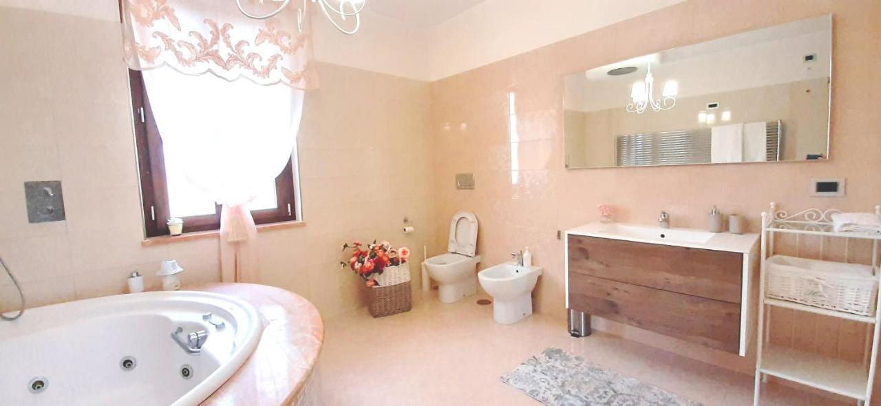Villa Arya Saviano ภายนอก รูปภาพ